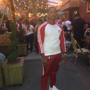 Meet your Posher, Henry